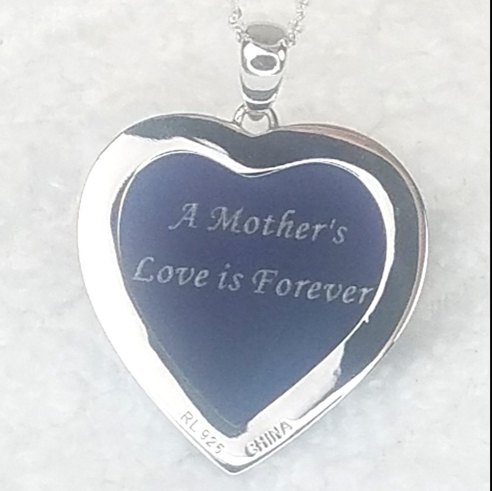 📌SOLD📌 HEART CAMEO WITH SWAROVSKI CRYSTALS PENDANT - Picture 5 of 6